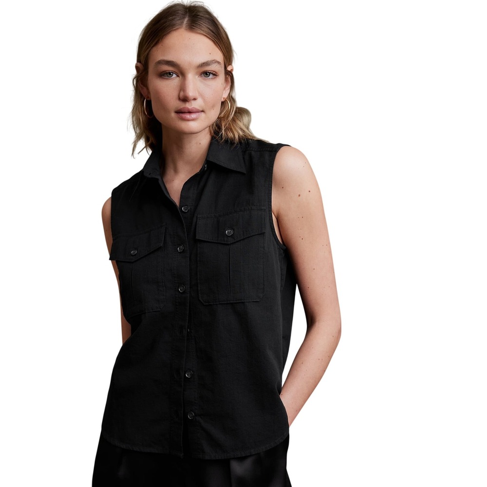 509. Banana Republic Double Pocket Black Shirt, 
100% cotton. Size S‎